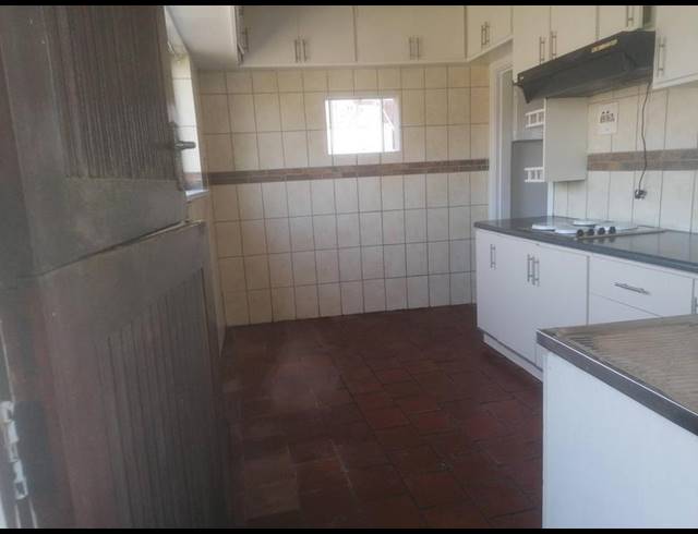 3 BEDROOM PROPERTY TO RENT IN RESERVOIR HILLS